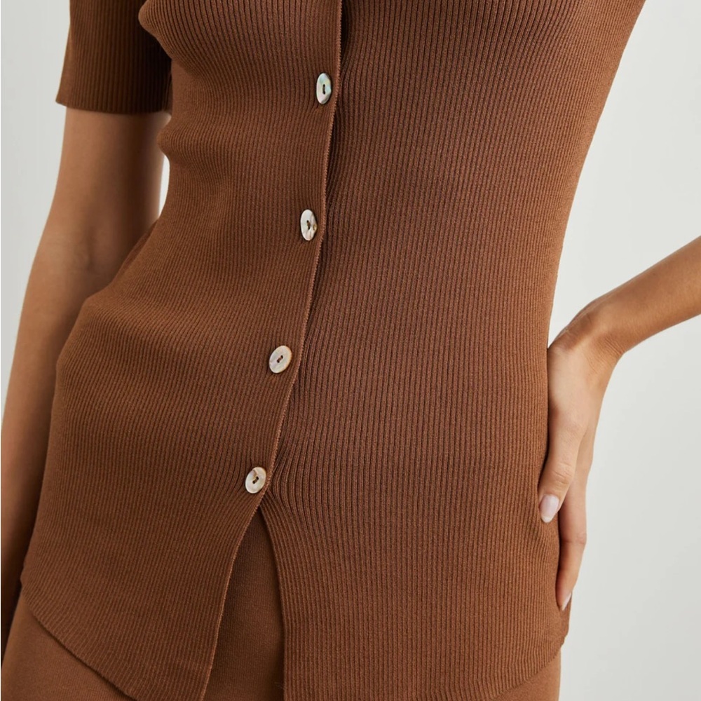 Rails Brown Ribbed Button-Front V-Neck Top - Picture 2 of 4